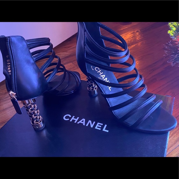 Gorgeous Chanel Sandals Shoes size 37 - Picture 5 of 16